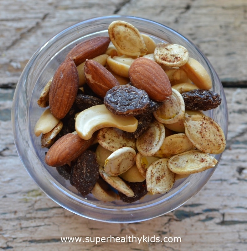 Super Crunchy Pumpkin Spice Seeds. A recipe + Creative uses for your pumpkin seeds